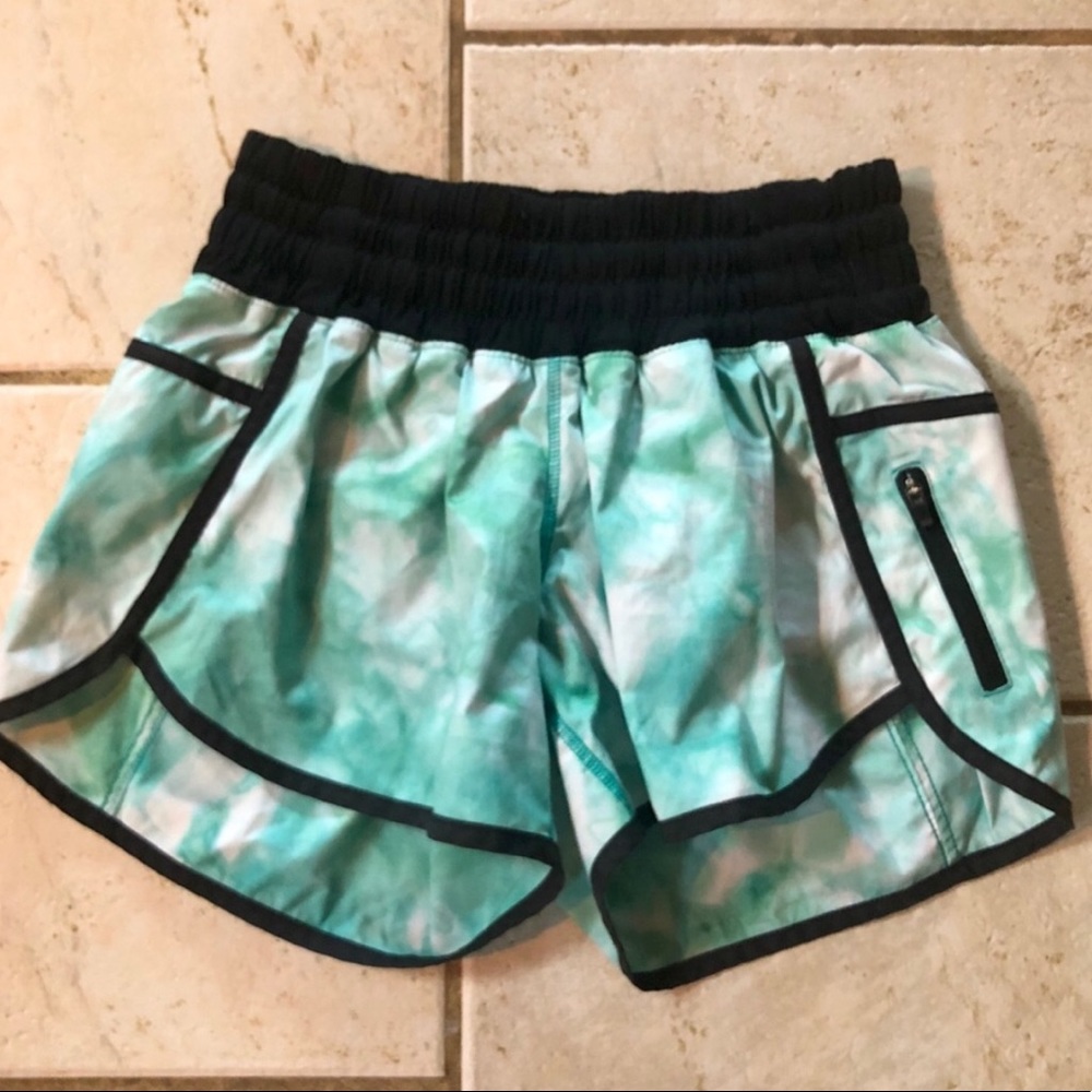 Lululemon Tracker Shorts EUC